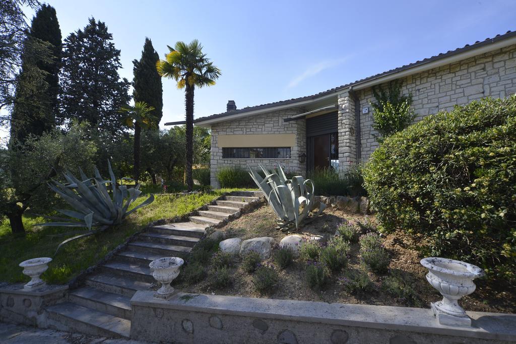 Villa Desire Salò Buitenkant foto