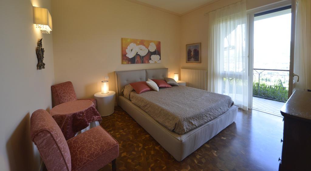 Villa Desire Salò Buitenkant foto